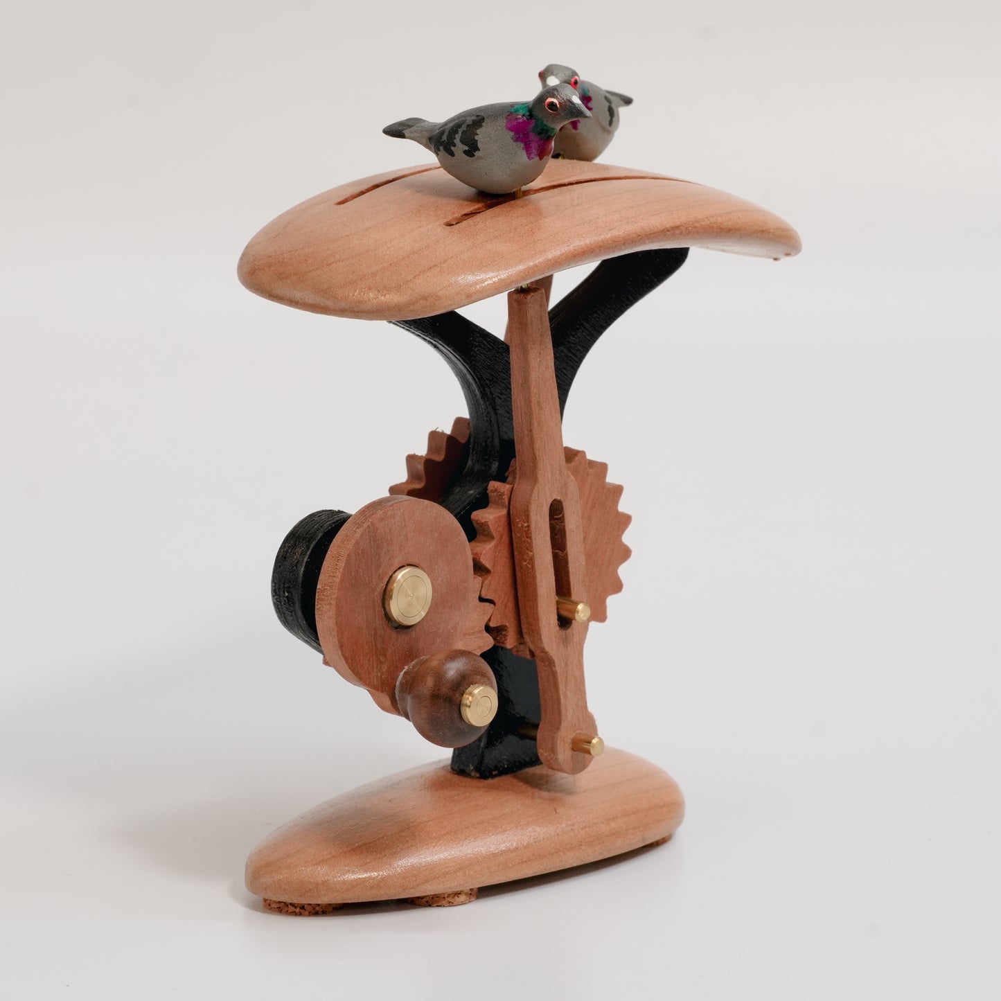 Pigeons automaton