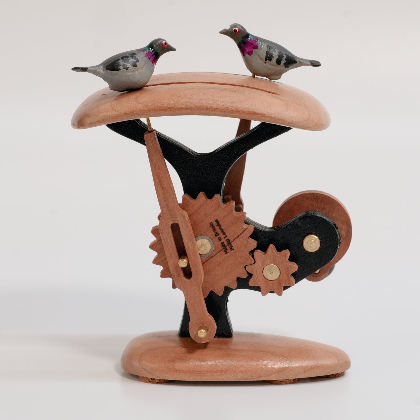 Pigeons automaton