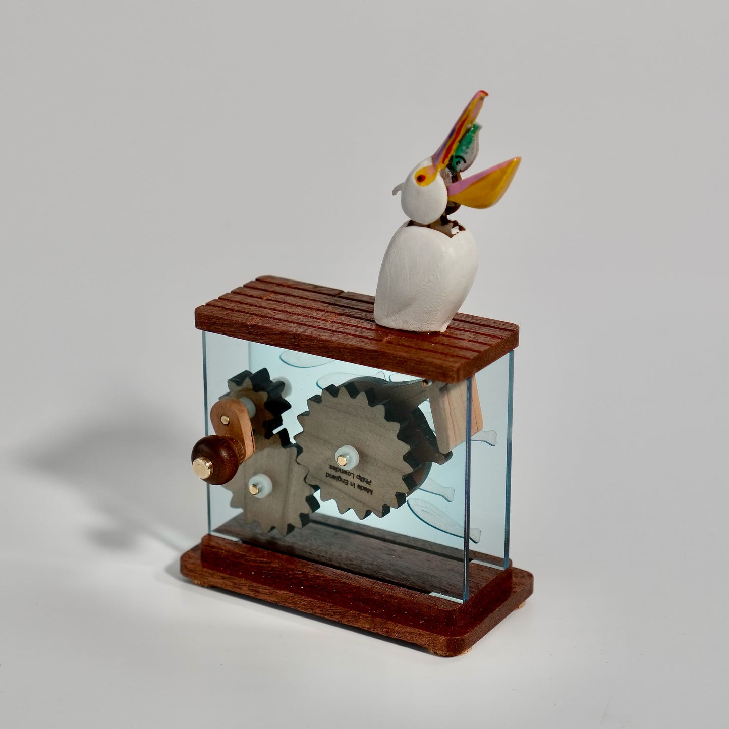 Pelican automaton